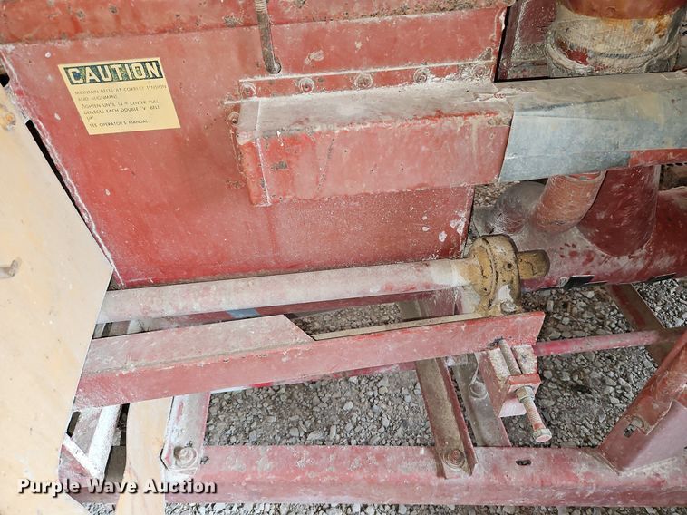 image for item LM9217 Massey Ferguson 15  feed grinder/mixer