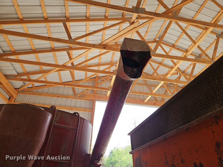 image for item LM9217 Massey Ferguson 15  feed grinder/mixer