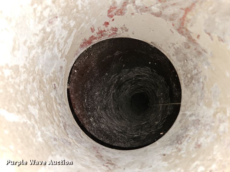 image for item LM9217 Massey Ferguson 15  feed grinder/mixer