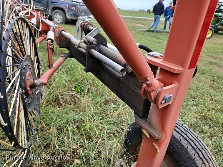 image for item LM9218 Rhino DF-12  hay rake