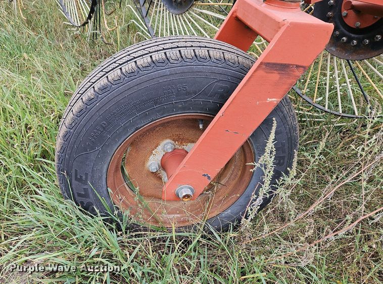 image for item LM9218 Rhino DF-12  hay rake