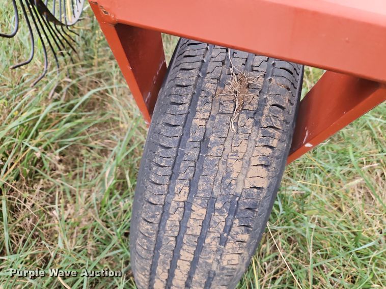 image for item LM9218 Rhino DF-12  hay rake