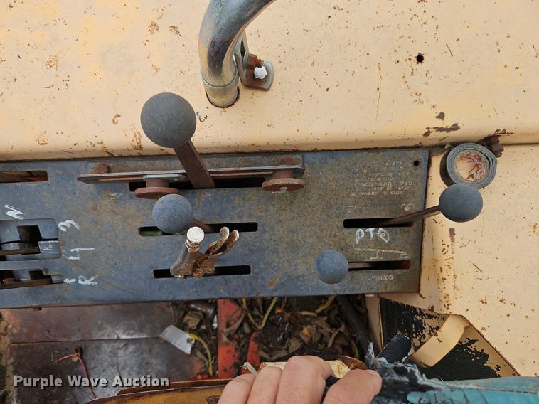 image for item LM9219 Case 970 Agri King  tractor