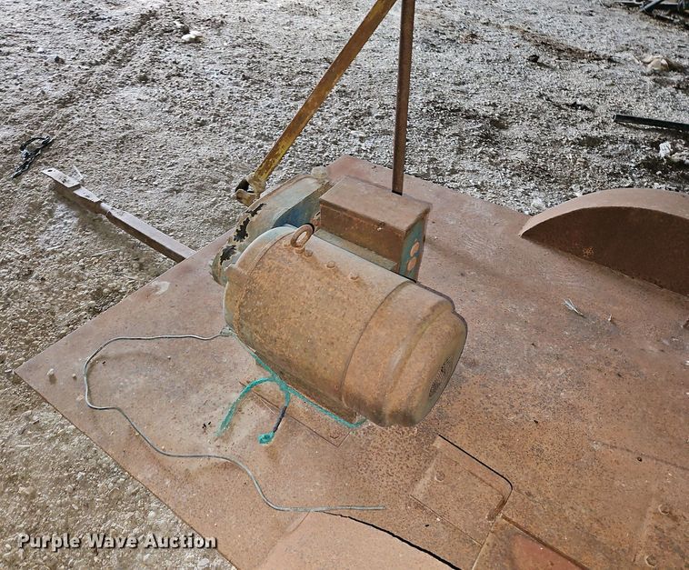 image for item LM9221 Generator