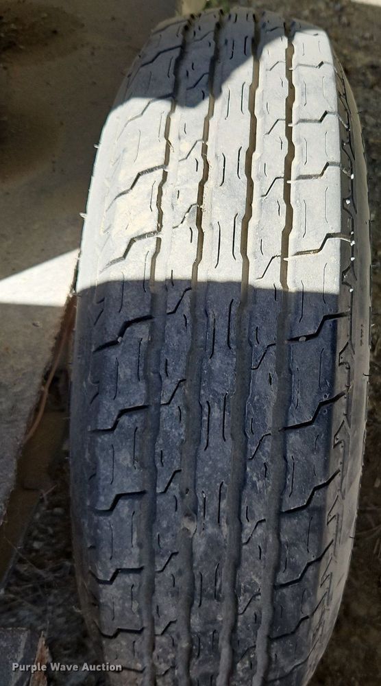 image for item LM9226 John Deere 346  small square baler