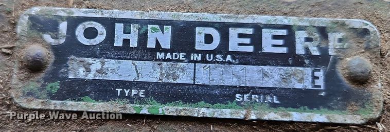 image for item LM9226 John Deere 346  small square baler