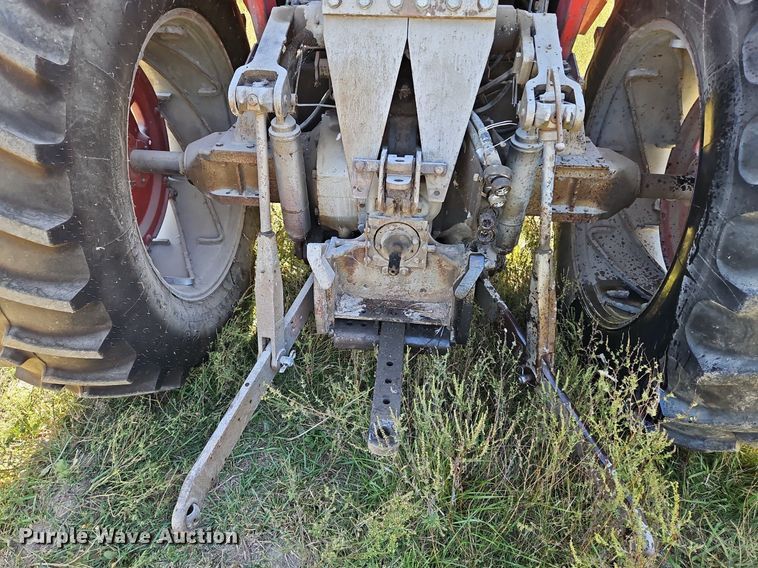 image for item LM9230 Massey Ferguson 1105  tractor