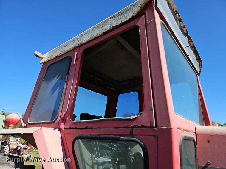 image for item LM9230 Massey Ferguson 1105  tractor