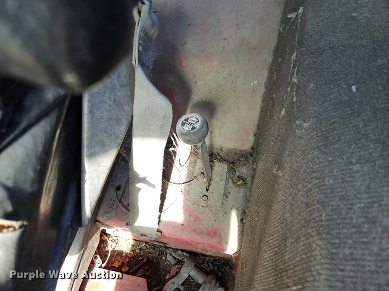 image for item LM9230 Massey Ferguson 1105  tractor