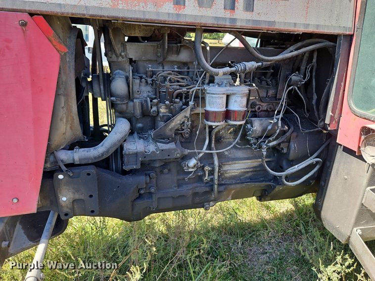 image for item LM9230 Massey Ferguson 1105  tractor