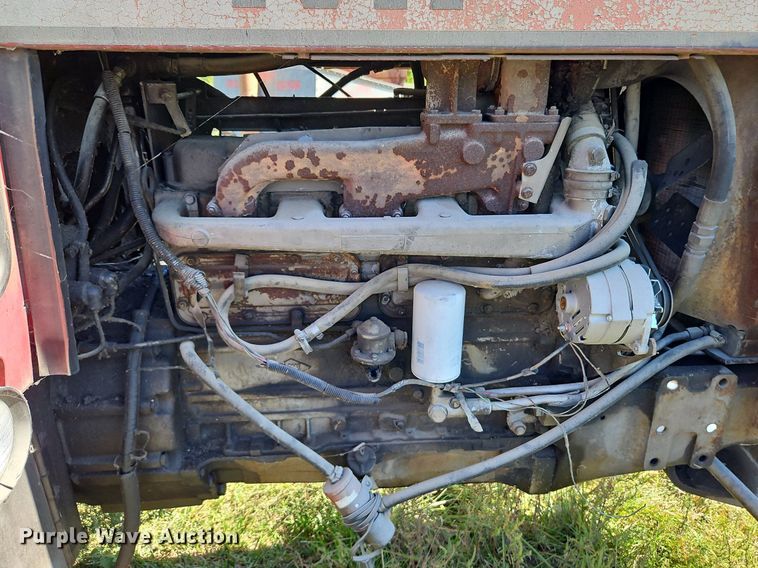 image for item LM9230 Massey Ferguson 1105  tractor