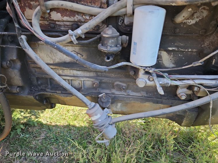 image for item LM9230 Massey Ferguson 1105  tractor