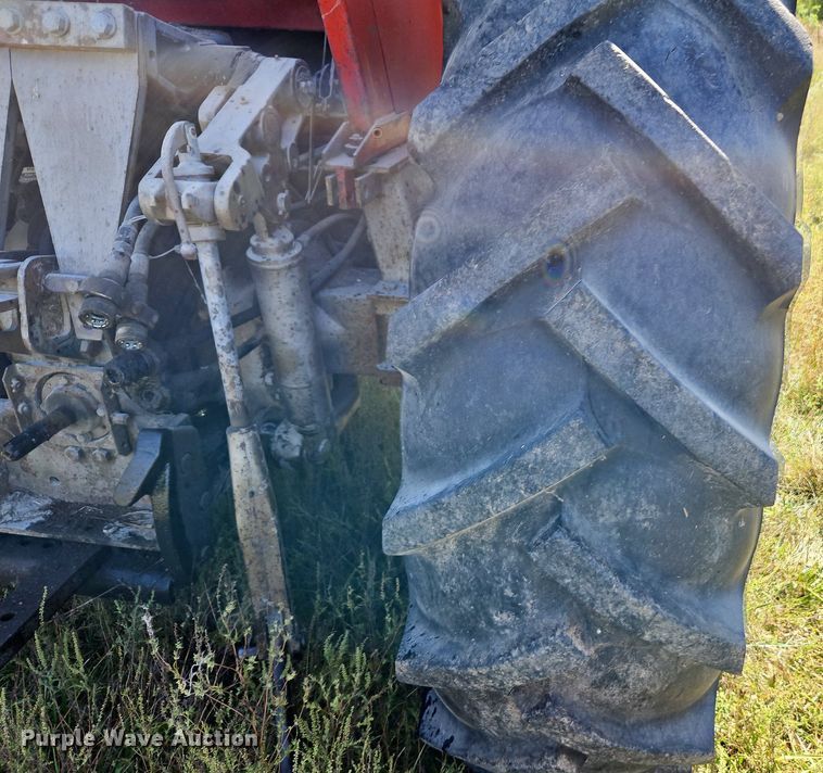 image for item LM9230 Massey Ferguson 1105  tractor