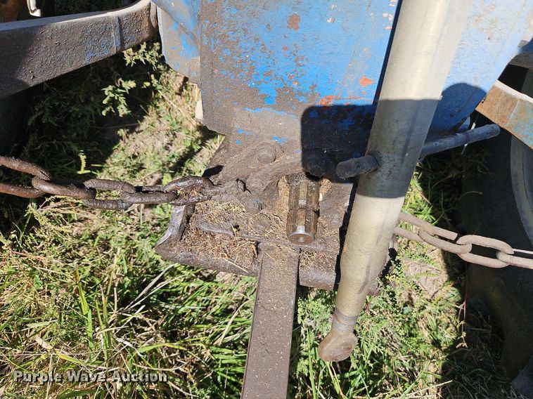 image for item LM9231 Ford 2000  tractor