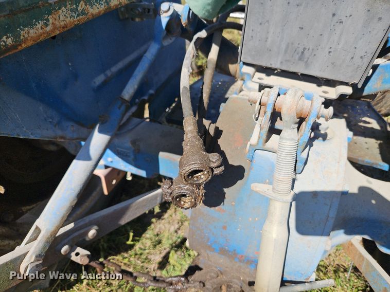 image for item LM9231 Ford 2000  tractor