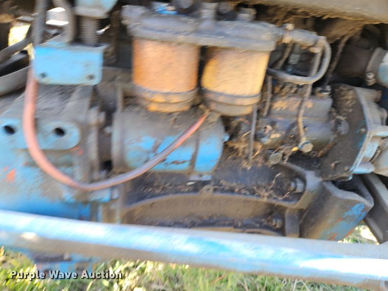 image for item LM9231 Ford 2000  tractor
