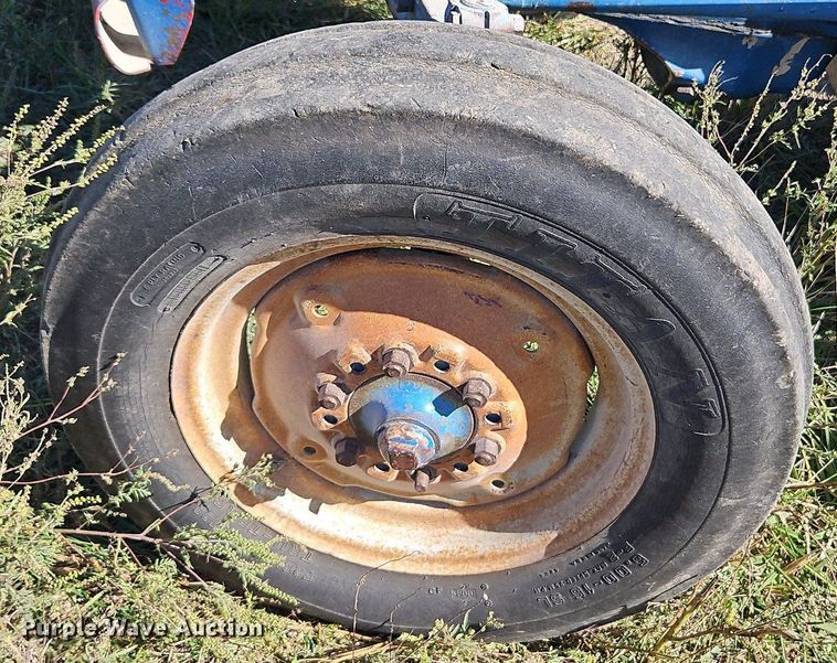 image for item LM9231 Ford 2000  tractor