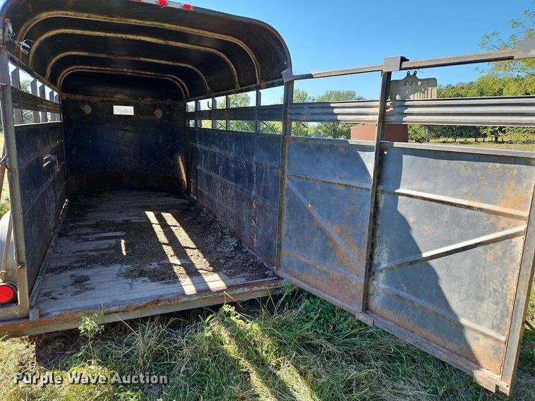 image for item LM9232 1990 Ponderosa  livestock trailer
