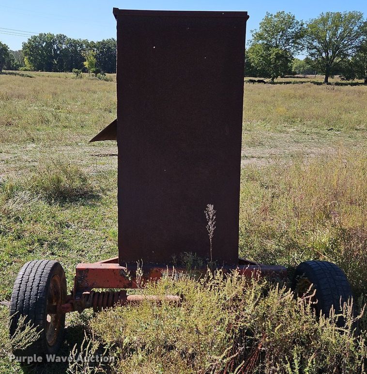 image for item LM9233 Creep feeder