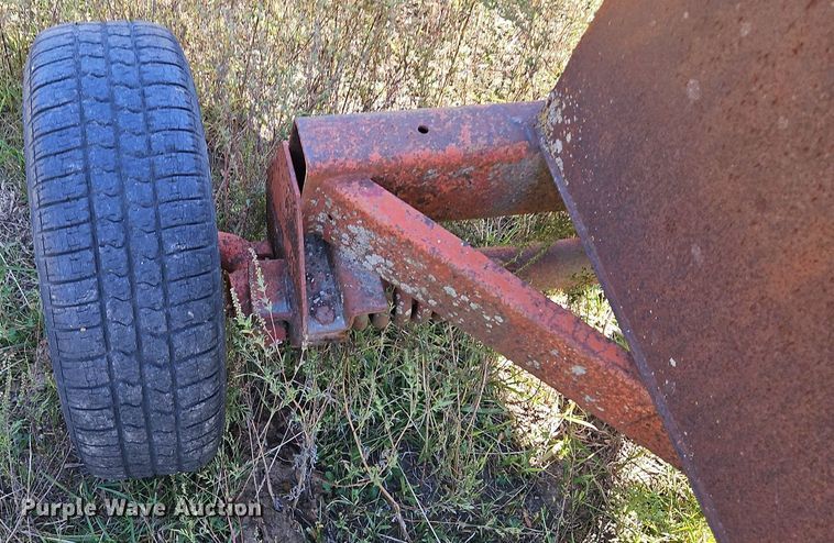 image for item LM9233 Creep feeder