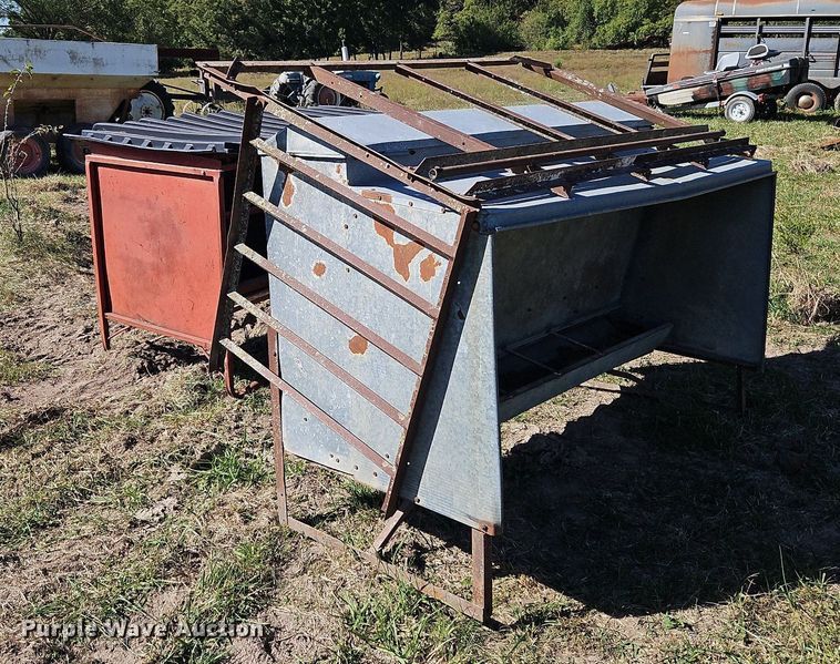 image for item LM9234 (2) creep feeders