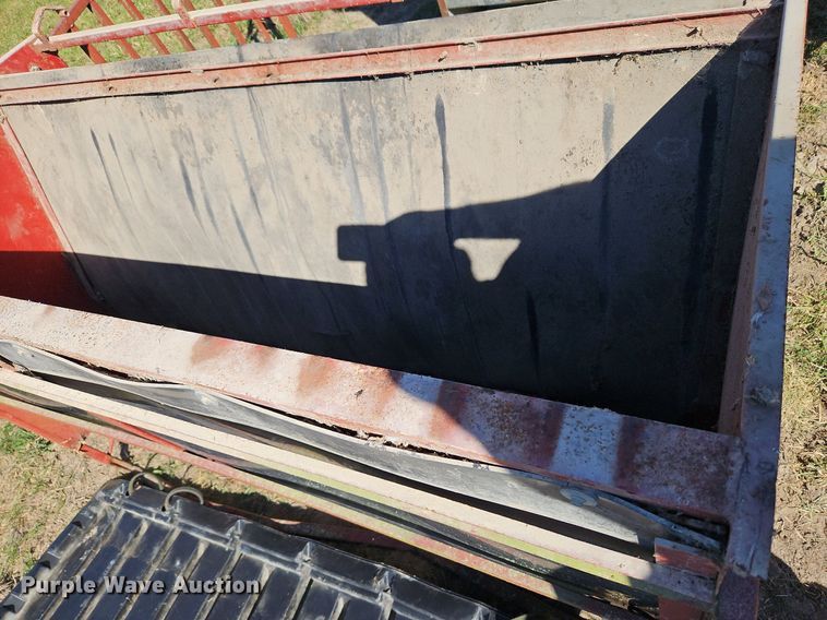 image for item LM9234 (2) creep feeders