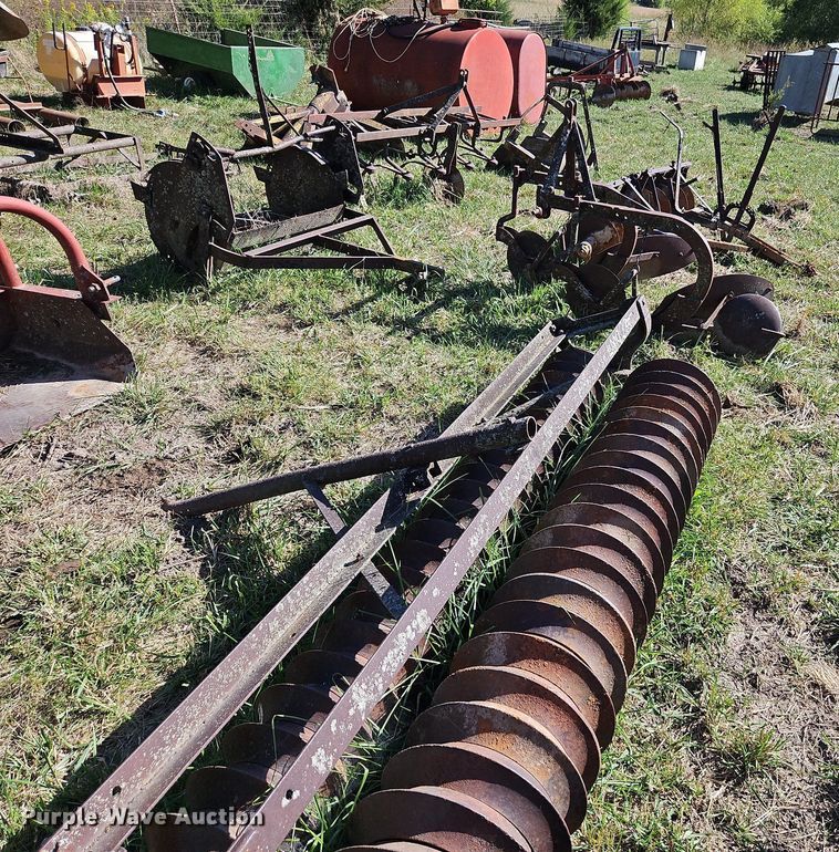 image for item LM9235 Tillage equipment