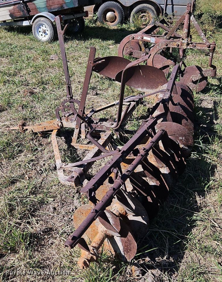 image for item LM9235 Tillage equipment