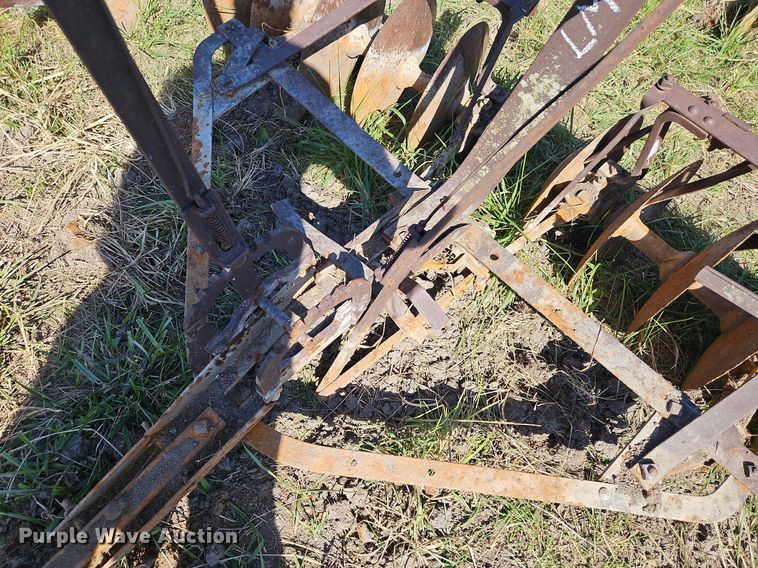 image for item LM9235 Tillage equipment