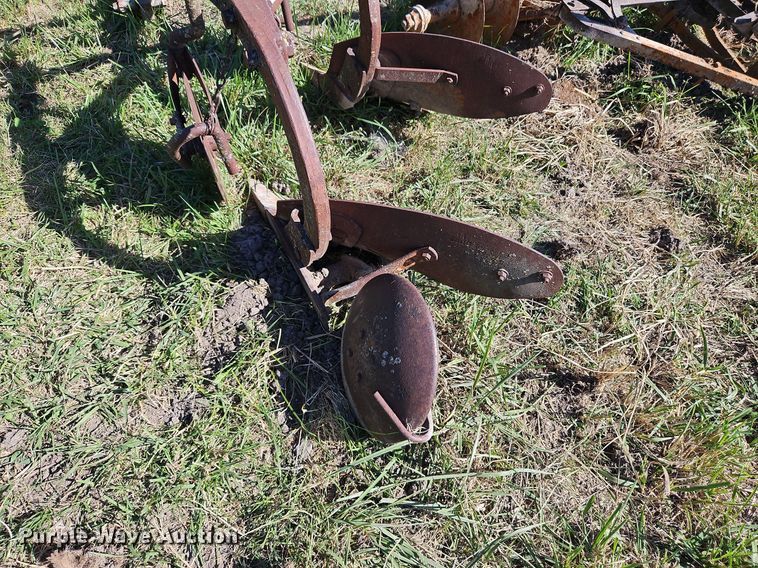 image for item LM9235 Tillage equipment