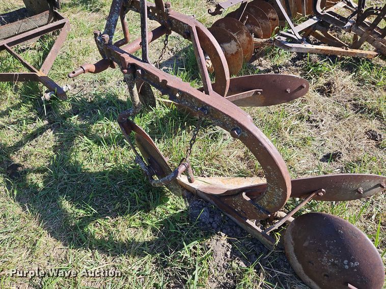 image for item LM9235 Tillage equipment
