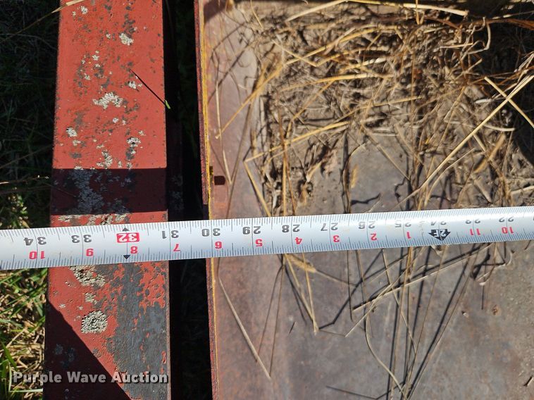 image for item LM9237 (3) three point scoops