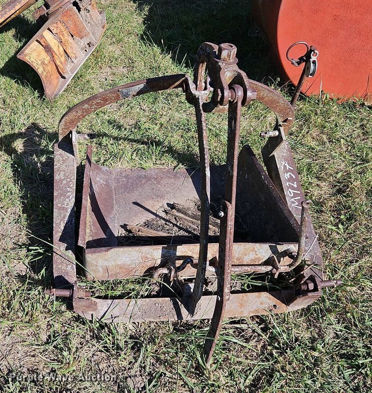 image for item LM9237 (3) three point scoops