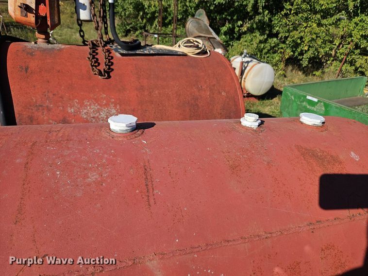 image for item LM9242 (2) fuel tanks