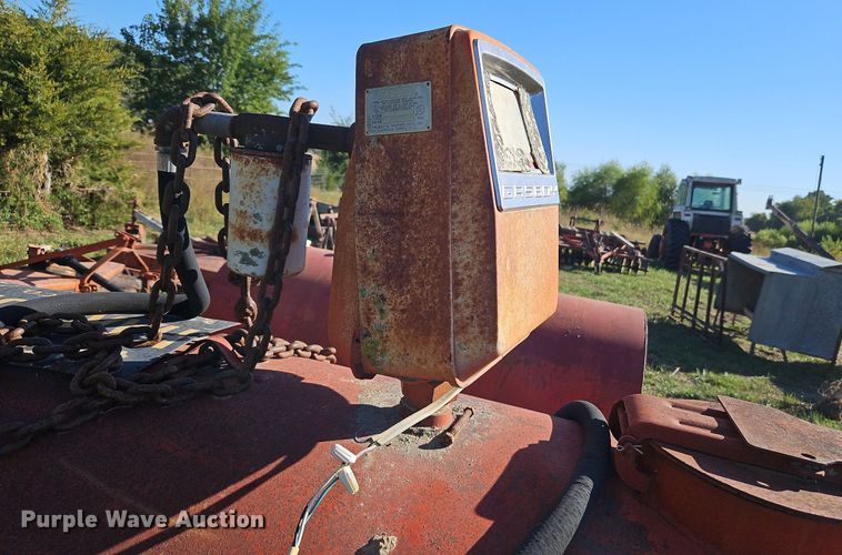 image for item LM9242 (2) fuel tanks