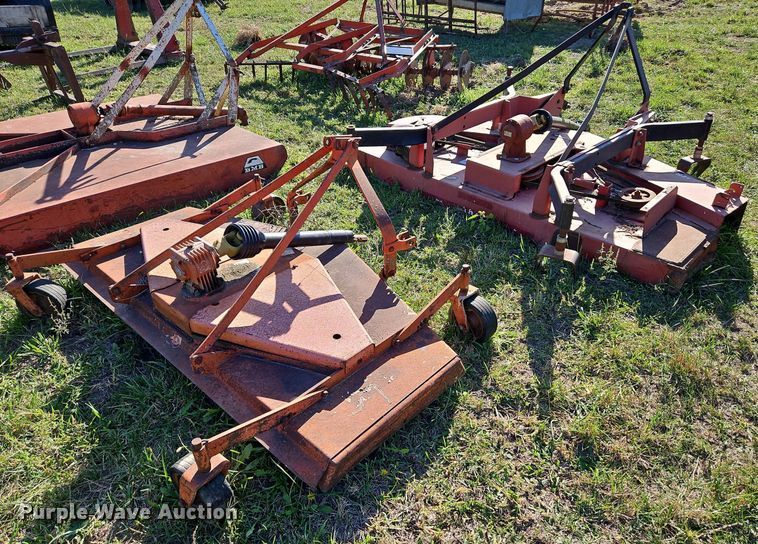 image for item LM9243 (2) finish mowers