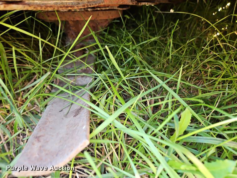 image for item LM9243 (2) finish mowers