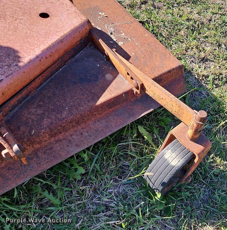 image for item LM9243 (2) finish mowers