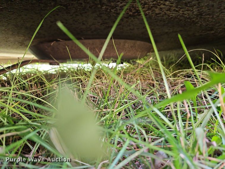 image for item LM9244 6' W rotary mower