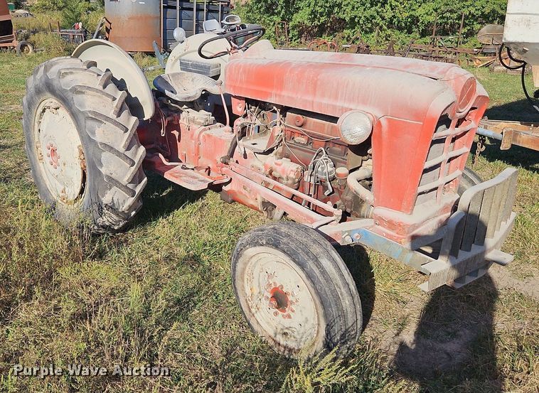 image for item LM9246 Ford  tractor