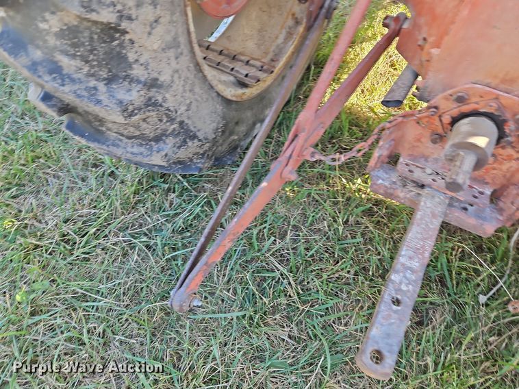 image for item LM9246 Ford  tractor