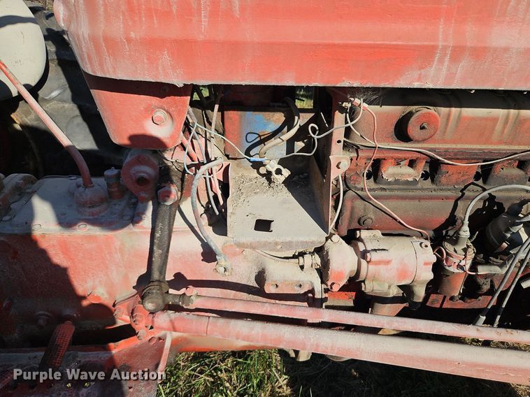 image for item LM9246 Ford  tractor
