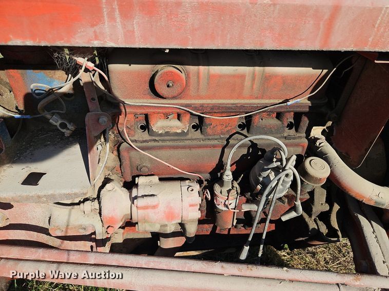 image for item LM9246 Ford  tractor