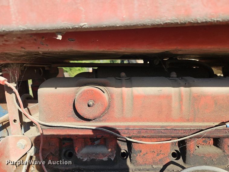 image for item LM9246 Ford  tractor