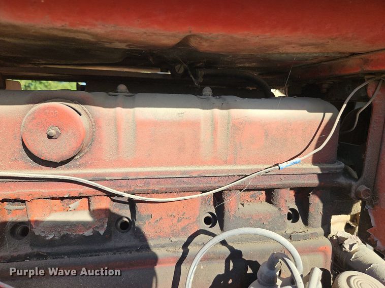 image for item LM9246 Ford  tractor