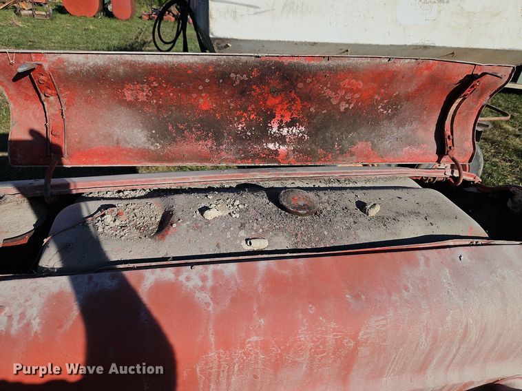 image for item LM9246 Ford  tractor