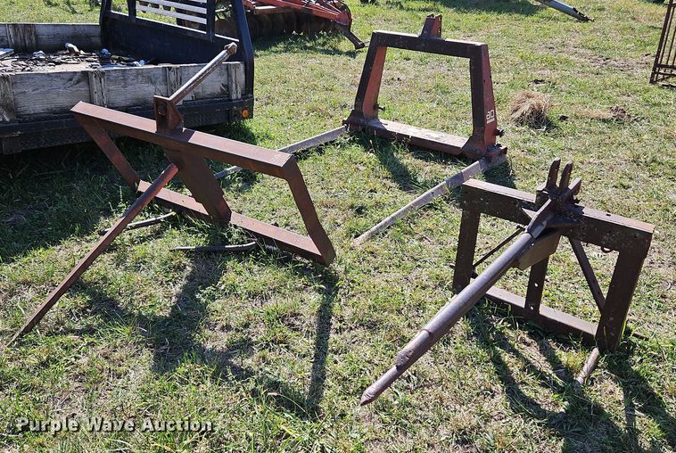 image for item LM9257 (3) bale spears