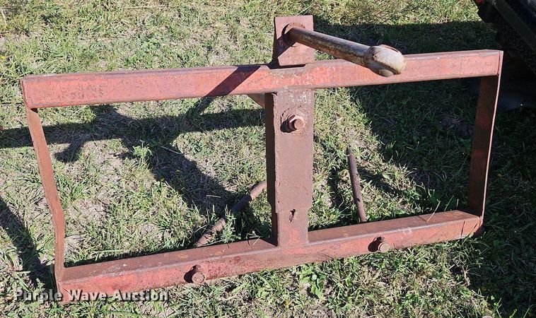 image for item LM9257 (3) bale spears
