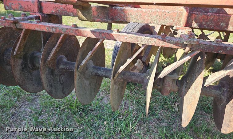 image for item LM9258 Tandem disk