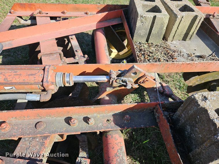 image for item LM9258 Tandem disk